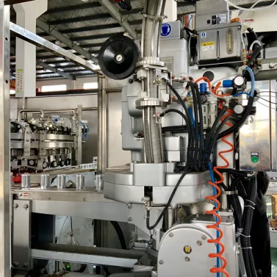 Pop automatico ad alta velocità / PET / lattina in alluminio rossa Bull / Energy Functional drink / Consores di succhi di frutta gassati / Macchina per il riempimento di liquidi di birra artigianale