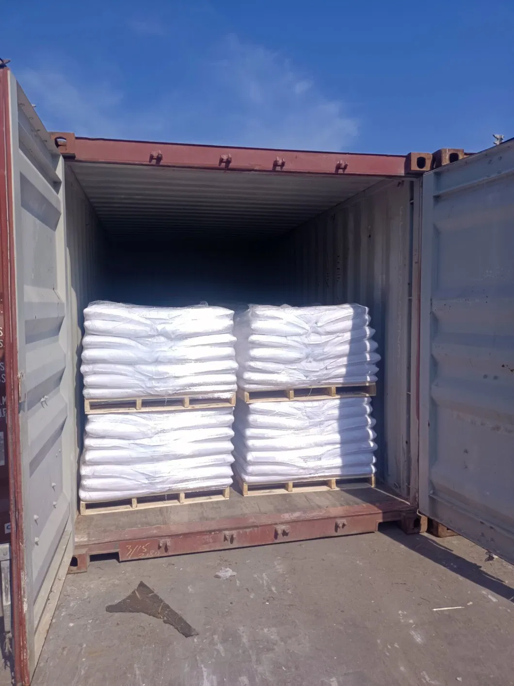 Chemical 99% Raw Material Iodine CAS 7553-56-2 in Stock