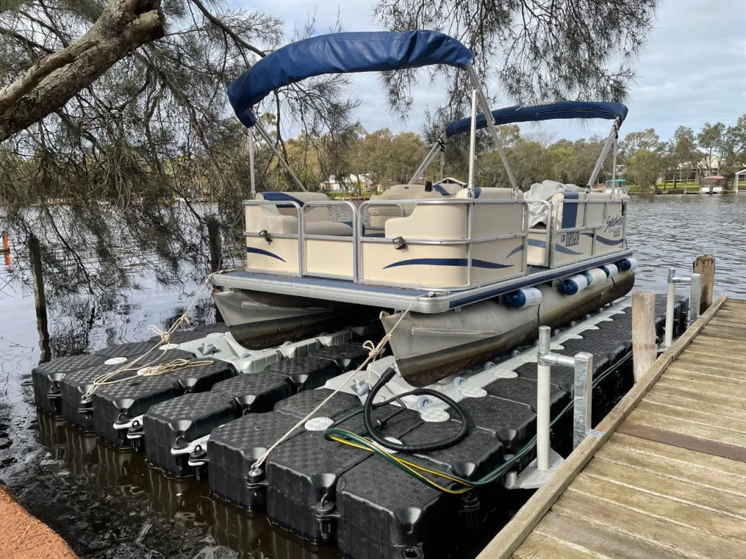 Jet Car Floating Platform with Winch and Bollard