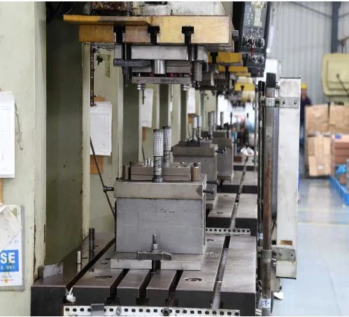 Manufacture Custom Sheet Metal Forming Mould Stamping Parts Progressive Precise Press Mold Tools