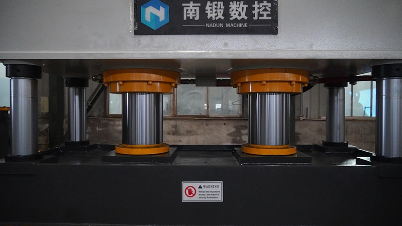 315-Ton Small Hydraulic Press for Stretching Metal Thin Sheets, Hydraulic Press for Pressing Color Steel Tiles