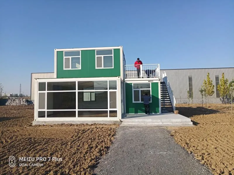 2024 Luxury Comfortable Flat Pack Modular House with EPS/Rock Wool Sandwich Panel and Steel Structure as Camp