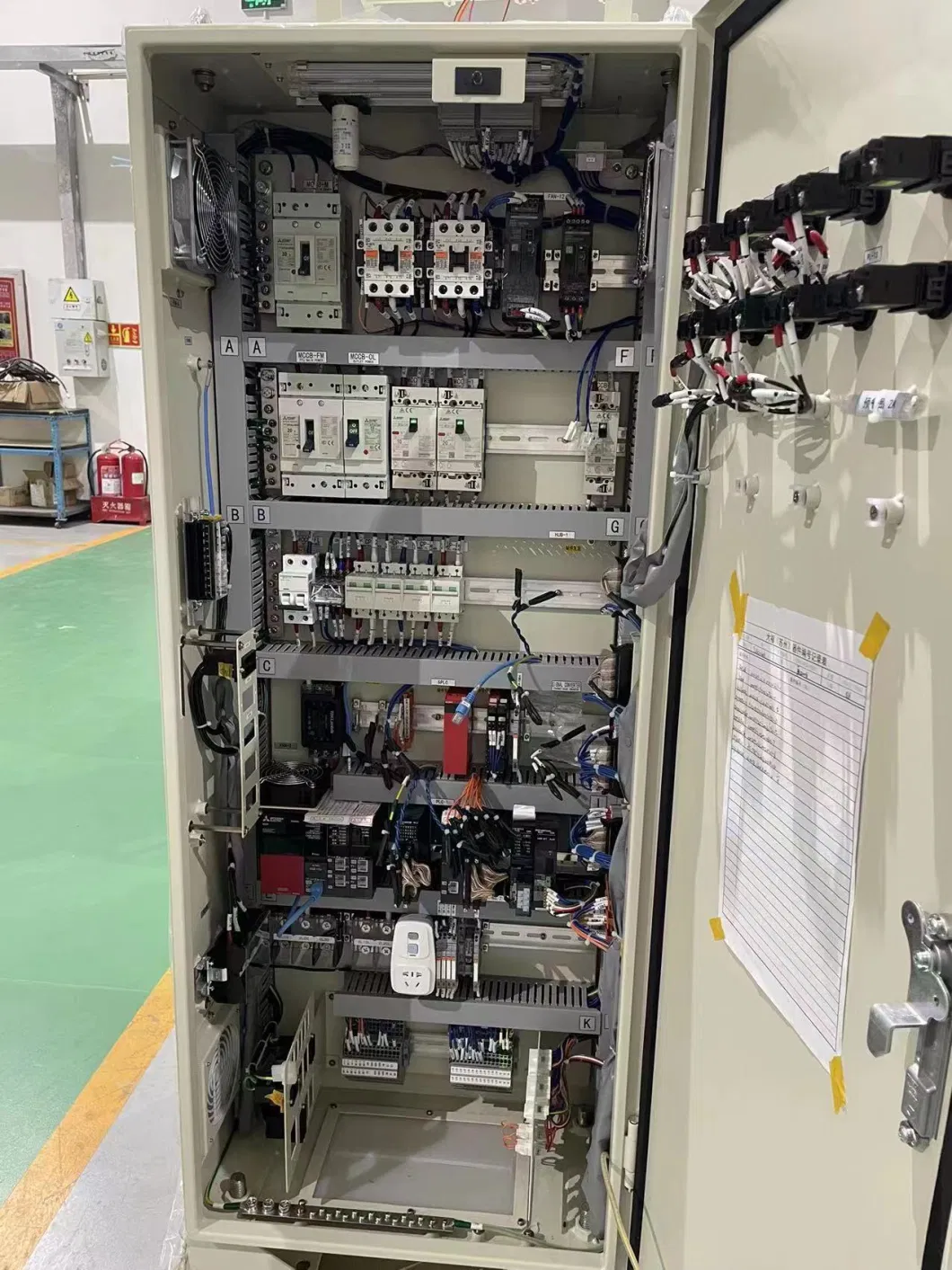 Q21 Mcc Low Voltage 3 Phase Distribution Board Panel 220V ATS Dual Power Automatic Conversion Electrical Control Panel Cabinet