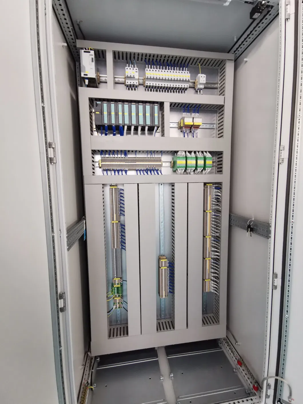 Intelligent Control Type 3 Siemens Profinet Discrete Safety PLC Control Cabinet