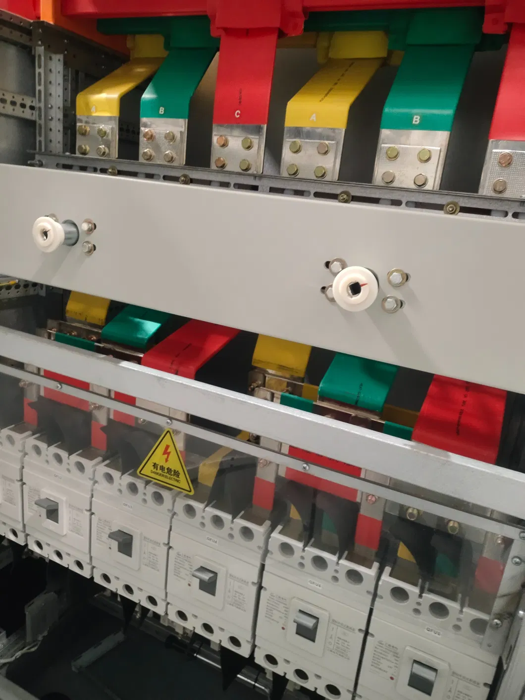 Manufacture 380V Electrical Type Low Voltage Incoming &amp; Outgoing Panel Main Distribution Board Ggd