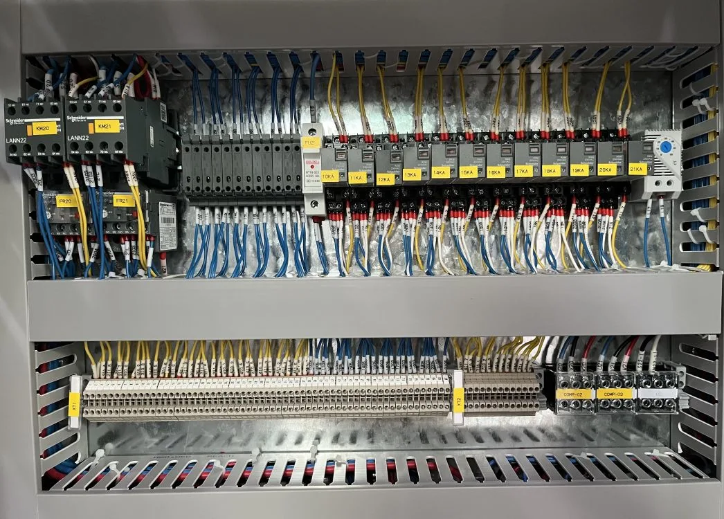 Fk2 Used for Mining Engineering 90kw a Distribution Board