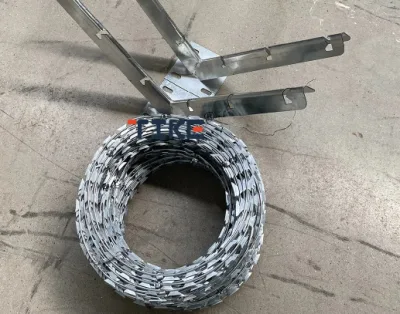 Acero inoxidable galvanizado Concertina Razor Barbed cable de hierro de esgrima para Aeropuerto