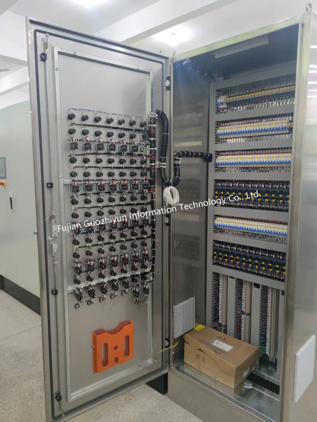 Stainless Steel Electrical Control Equipment Customized Cabinet Distribution Panel