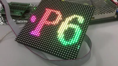 IP65 1/8scan Display LED esterno P6 Waterproof Fast Lock Cabinet LED 576X576