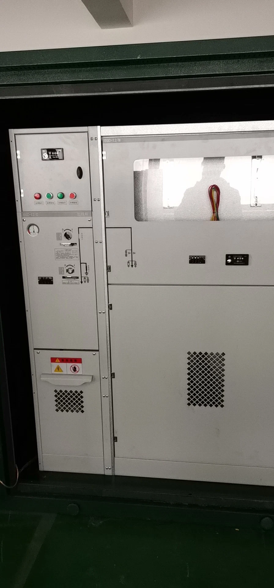 10kv Outdoor Intelligent Opening and Closing with Switchgear