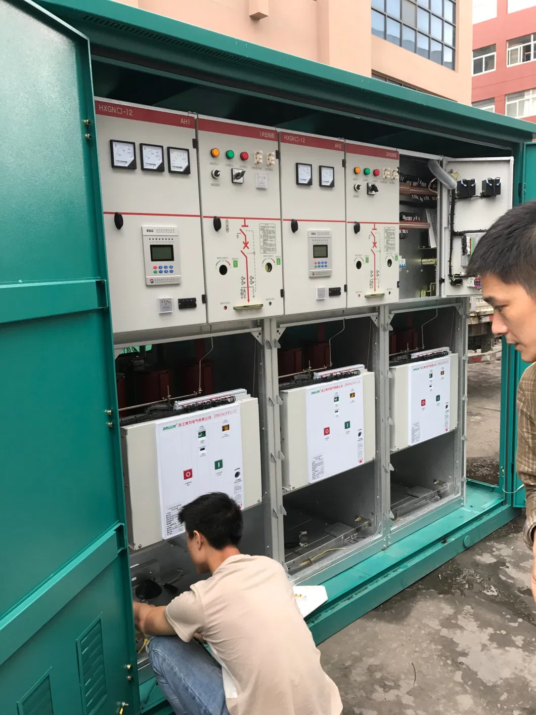 10kv Outdoor Intelligent Opening and Closing with Switchgear