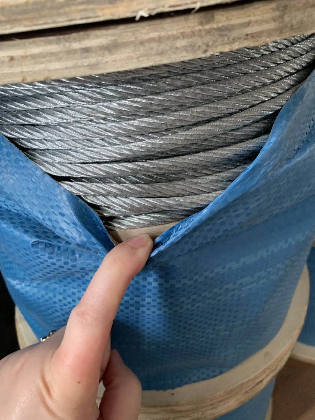 China Supplier 6*19+FC 6mm Electric Galvanized Steel Wire Rope for Tower Crane