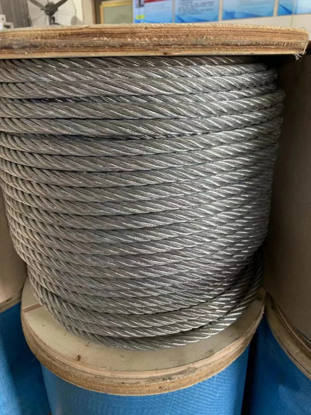 Electric Galvanized 6X24+7FC Fiber Core 7 Strands Steel Wire Rope with Anti Proof Oil