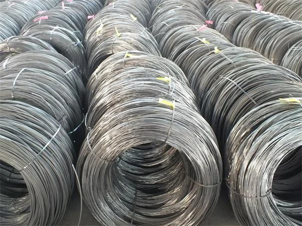 Manufacturers Wholesale Hemp Core Smooth Coated Carbon Steel Wire Rope Lifting Rope Variety Complete Specifications