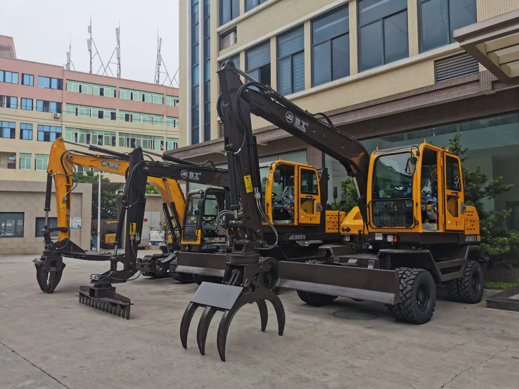 6.8 Tons Wheel Digger with 360 Degree Rotating Scrap Grapple