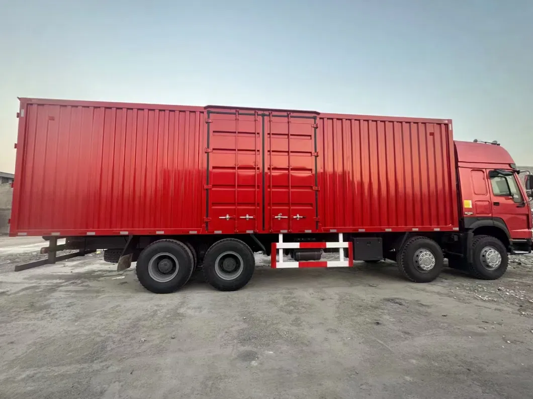 Sinotruk 371HP 4X2 Chassis 6 Wheels ABS Box Truck/Medium-Duty Long-Distance Delivery Truck