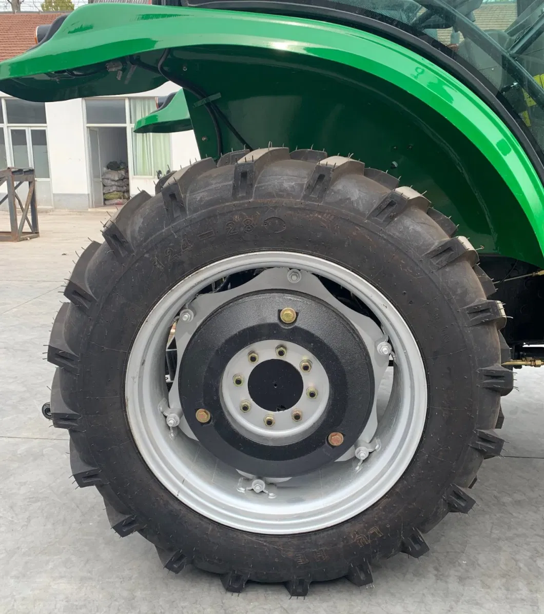 China 20 Years Factory Directly Supply 604 60 HP Garden Lawn Wheel 4WD Farm Use Tractors for Sale with Cab