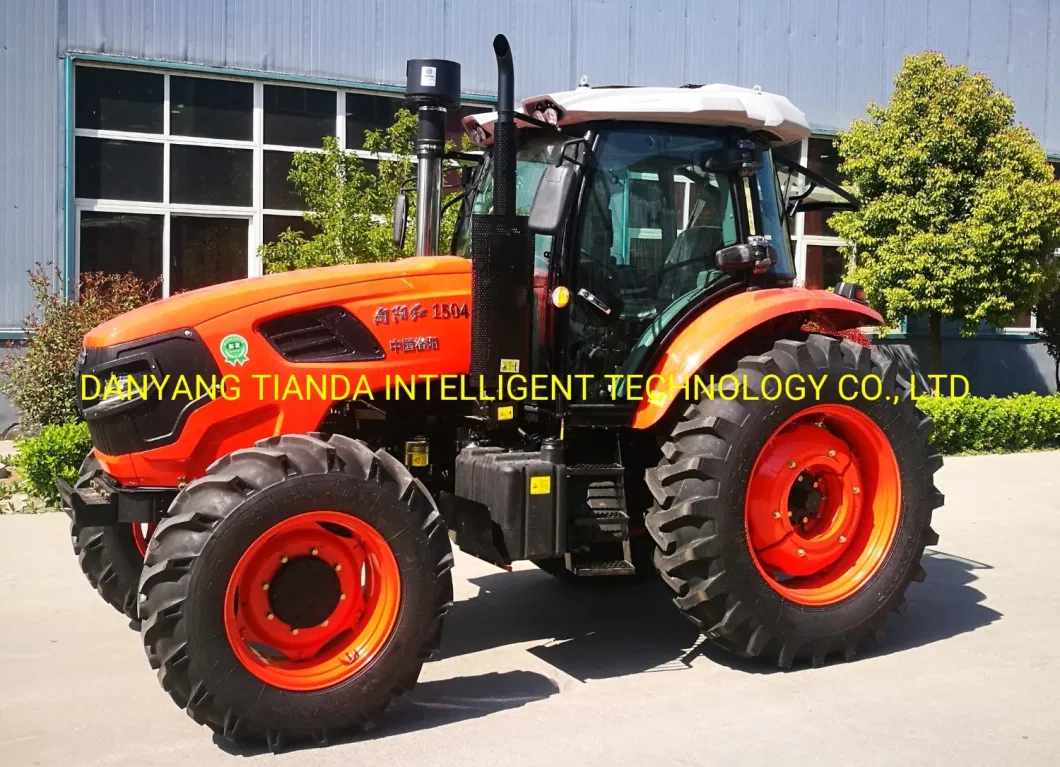 130HP Tractor with Diesel Engine Four Wheel Driving Kubota Type 1304
