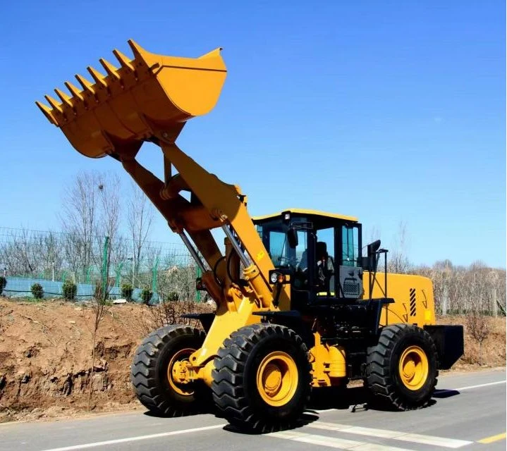 China Supplier Compact Garden Articulated Multifunctional Mini Wheel Loader with CE/Kubota/Yanmar Engine Bucket/Fork/Attachments/Cab/Rops/Roll Bar for Sale