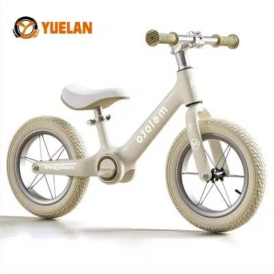2023 billigeres Laufrad mit Leichtgewicht Magnesiumlegierung Rahmen Für Kinder 2 Räder kein Pedal Kinder Laufrad