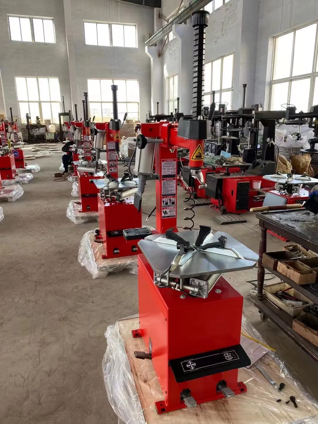 Factory Supply High Precision Car and Motorcycle Wheel Balancing Machine