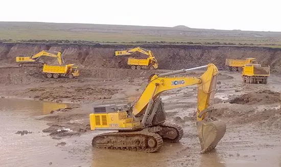Chinese Manufacture 90ton Crawler Digger Excavator