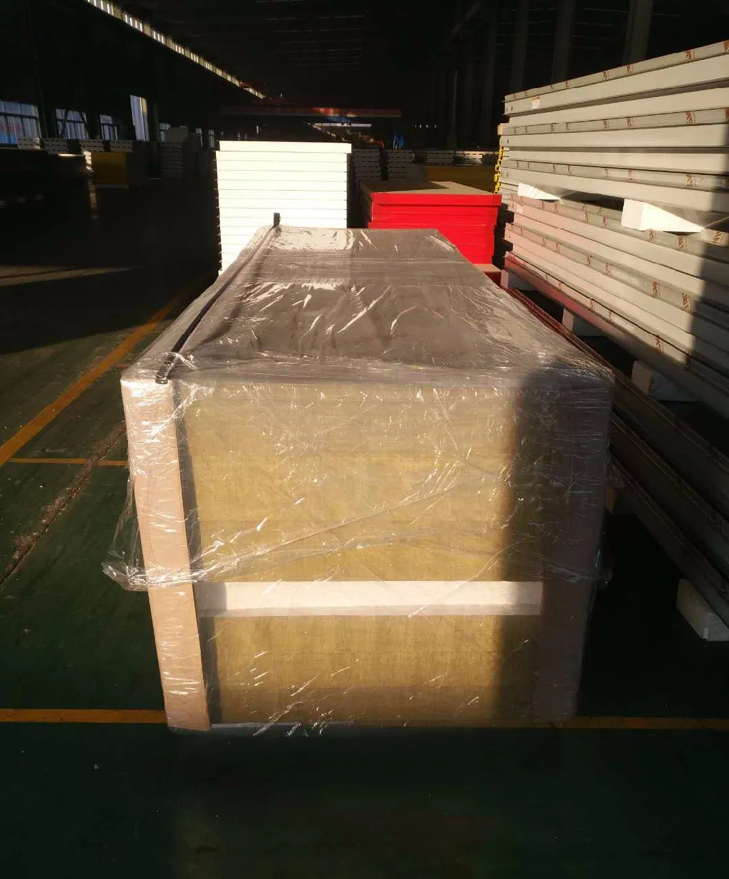 Fireproof Rock Wool Sandwich Panel Insulation Panels Acoustic Fiberglass Panel for Warehouse and Factory Shop