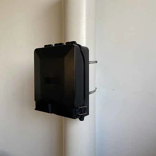 Outdoor Fdb Ftb 24 Core Fiber Optic Distribution Black Plastic Box Pole Wall Mounted
