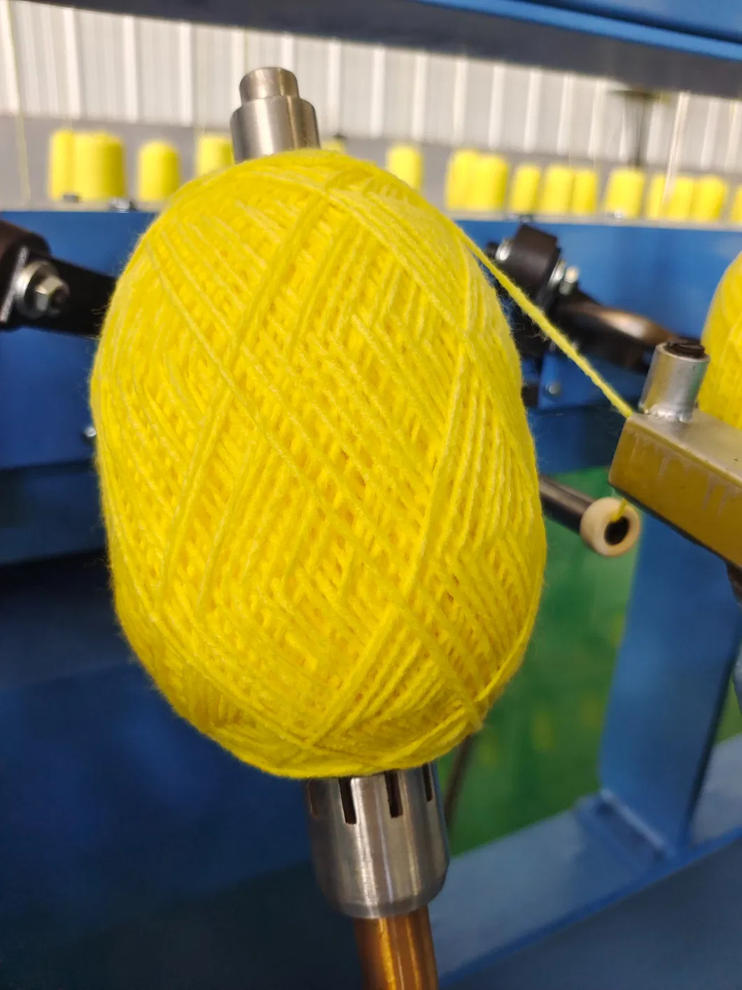Twist Knitting Wool Thread Ball Winding Machine Crossed Woolen Yarn Ball Winder