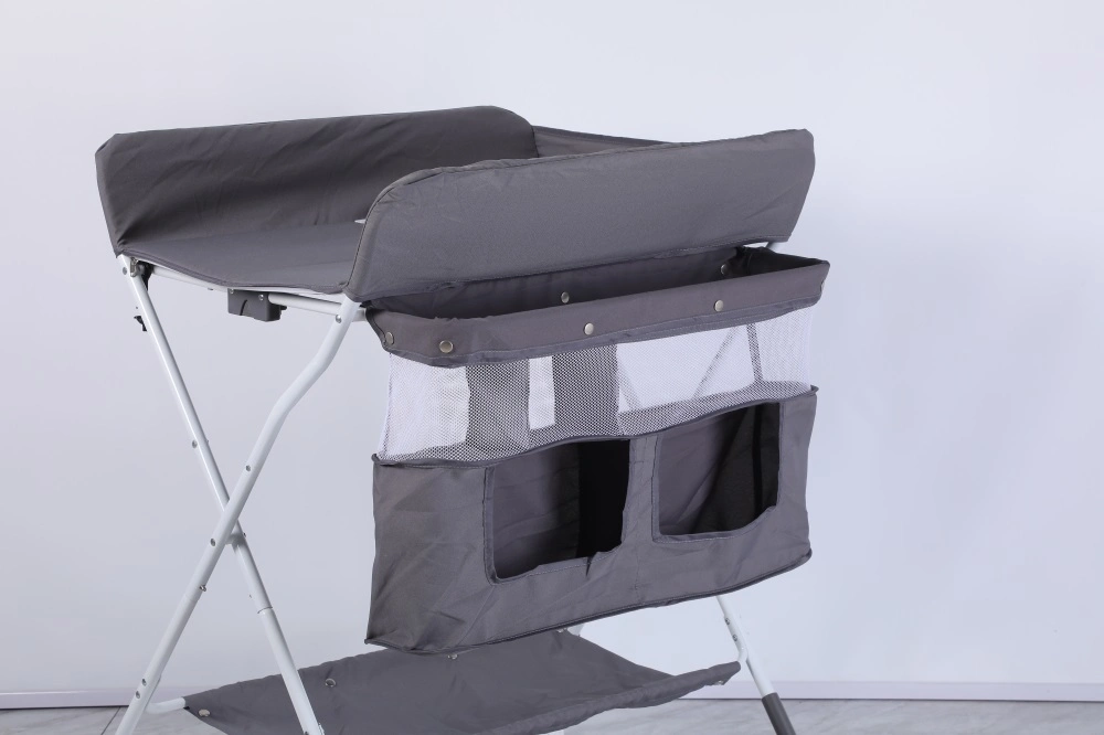 Baby Changing Table Can Be Folded with Shelf