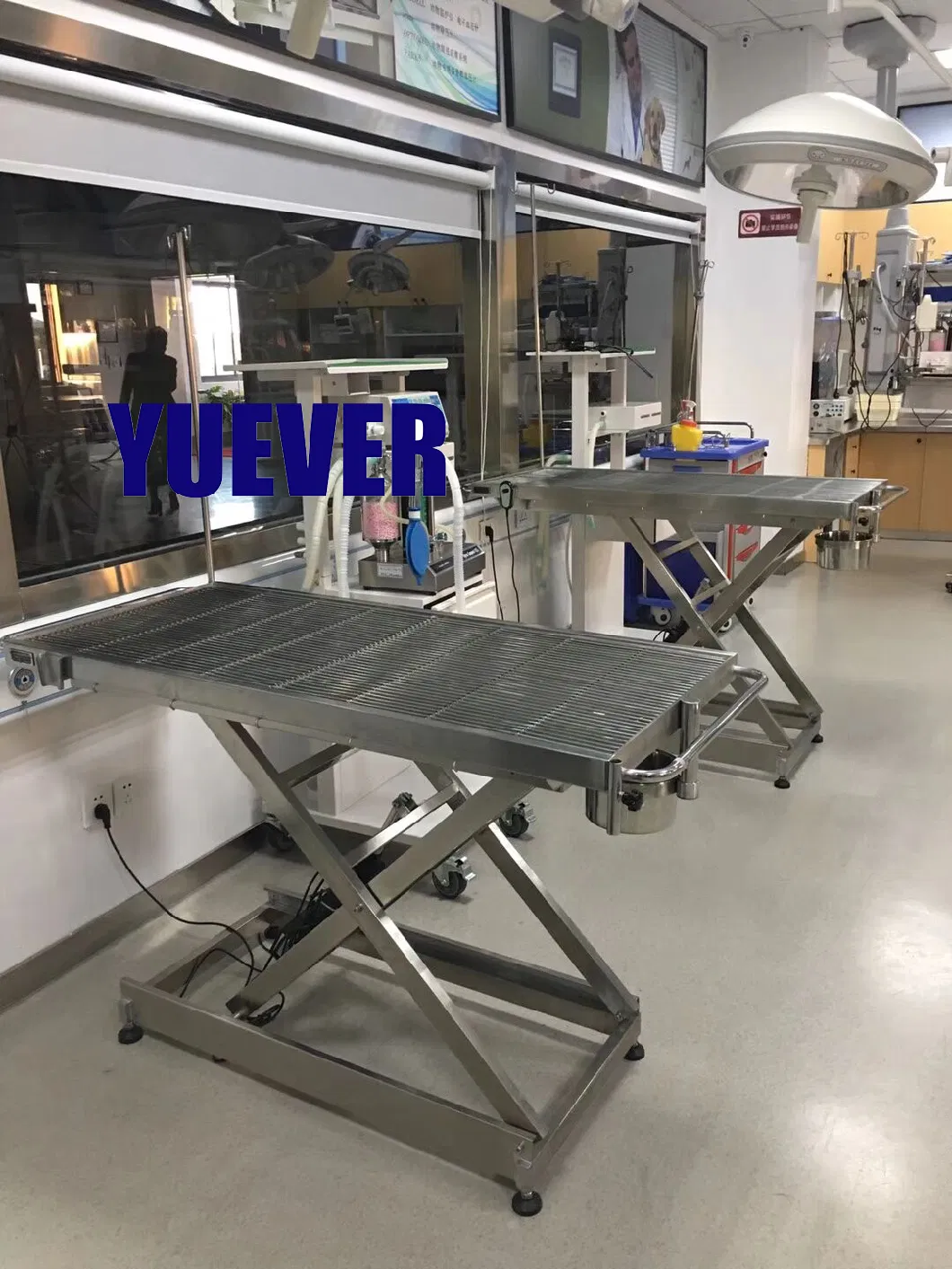 Yuever Medical Stainless Steel Operation Table Veterinary Pet Large Animal Operating Table Vet Folding Electric Operating Table with IV Pole