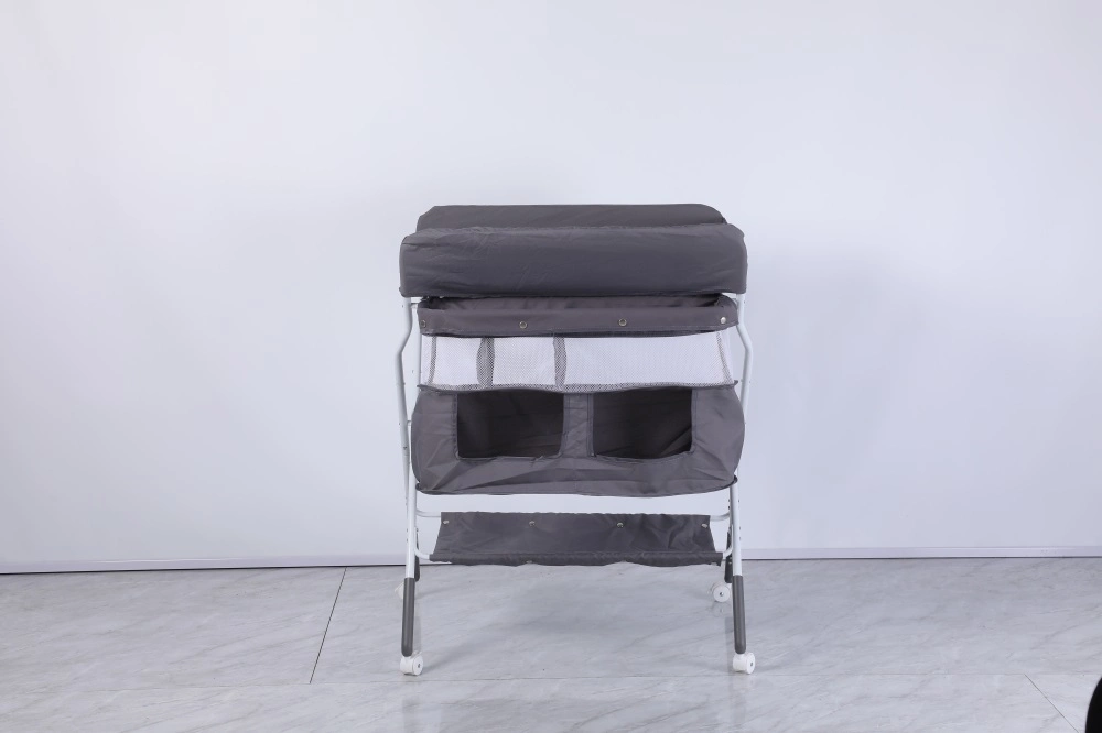 Baby Changing Table Can Be Folded with Shelf