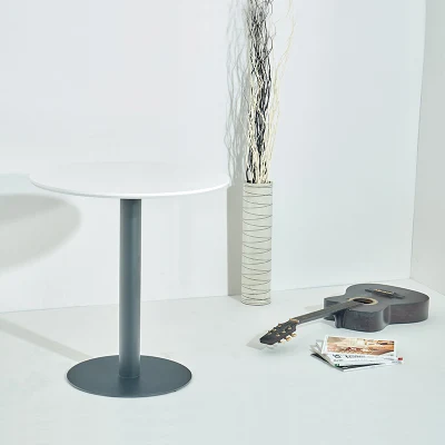 Del lado de la bandeja plegable Sofá Negro metal redonda pequeña mesa de café mesa de hierro té para exteriores e interiores