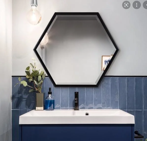 Special Shape Metal Frame Bathroom Mirror