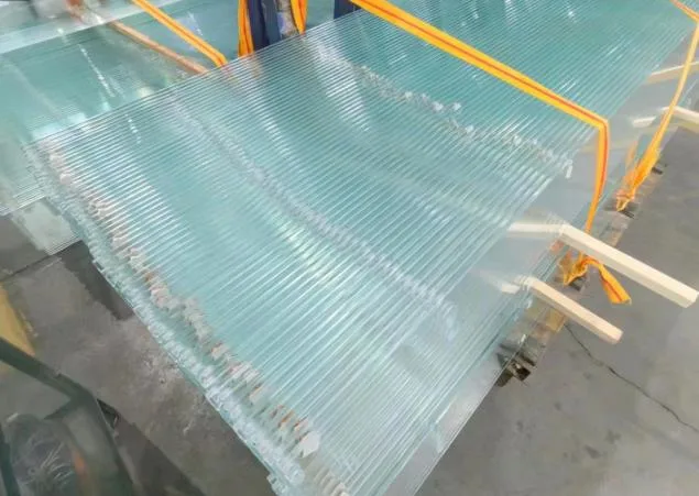 Low Price Customize Exact Size Low Iron Ultra Clear Float Glass 2mm-20mm