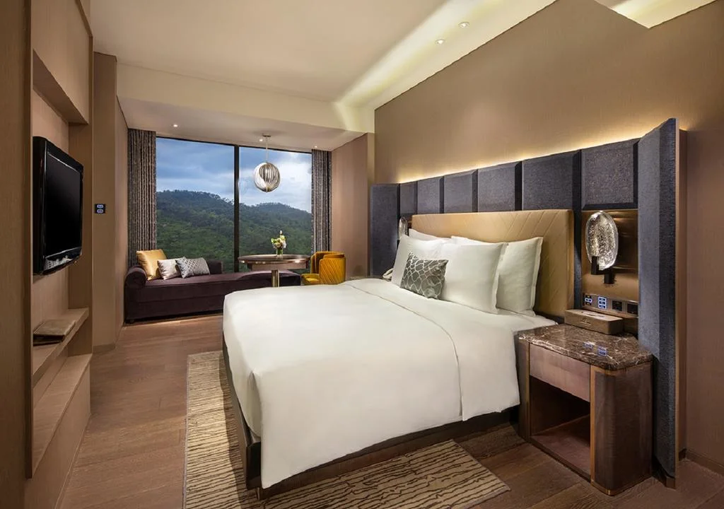 Custom Made Wooden Hotel Bedroom Furniture for 3 Star Hotel