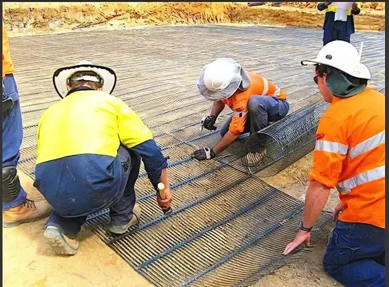 Chuangwan New Materials Ground Triaxial Steep Slopes Uniaxial Grid