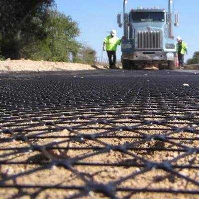 Productos Biaxial Earthwork de fibra de vidrio de fibra de vidrio 30kn/M de geomalla de ferrocarril de la cama en carretera.