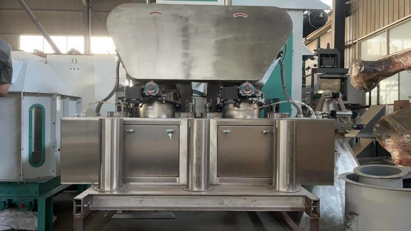 Stainless Steel Twisted Double Bucket Microcomputer-Controlled Quantitative Electronic Feed Machine for Powder