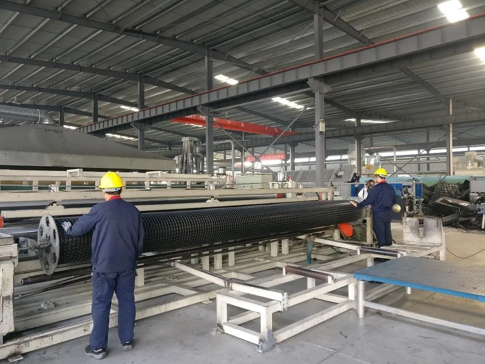 45kn PP Fiberglass Biaxial Geogrid Composite with Nonwoven Geotextile for Soil Stabilization and Drainage