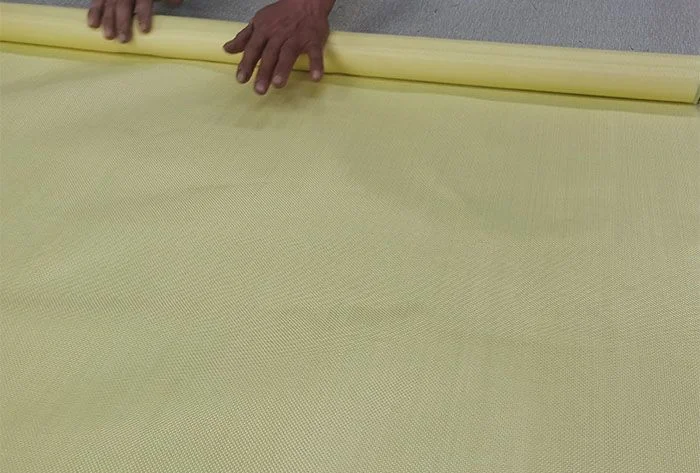 Yellow 1000d Plain Woven Aramid Fiber Fabric for Industrial Use