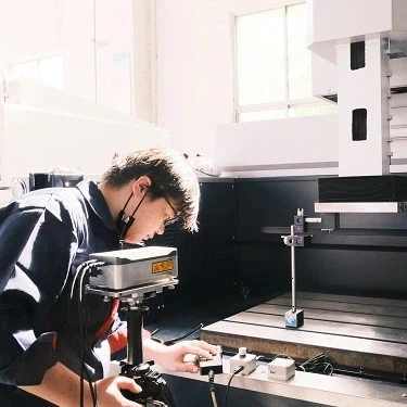 CNC 1060 fornitura in fabbrica ad alta precisione elettroerosione CNC EDM Die sinker CNC1060