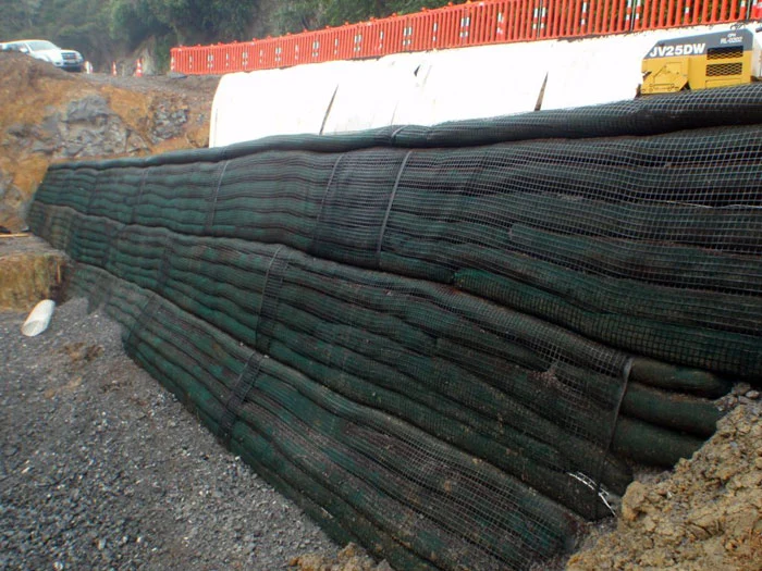 Uniaxial Biaxial Polyester Geogrid for Retaining Walls