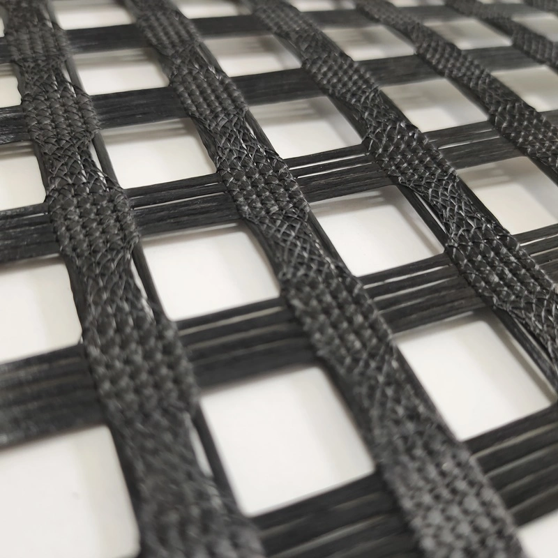 25-200kn/M High Quality Black Polyester Biaxial Pet Geogrid