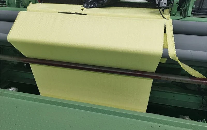 Yellow 1000d Plain Woven Aramid Fiber Fabric for Industrial Use