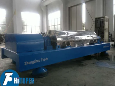 Centrifuga automatica a decantatore per fluidi a perforazione continua
