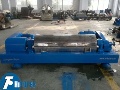 Centrifuga automatica a decantatore per fluidi a perforazione continua