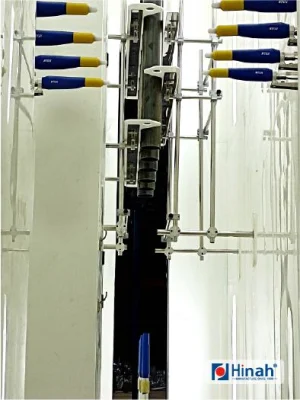 Spruzzatura elettrostatica automatica delle polveri linea verniciatura a polvere forno di vulcanizzazione economico Soluzione