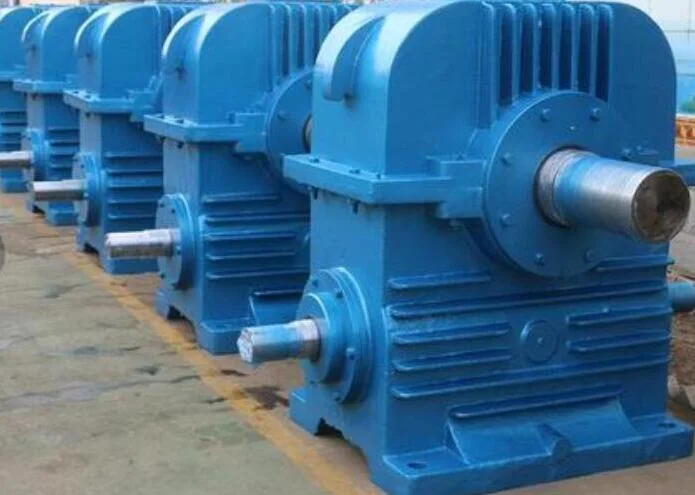 Double Enveloping Bronze Worm Gear and Steel Shaft