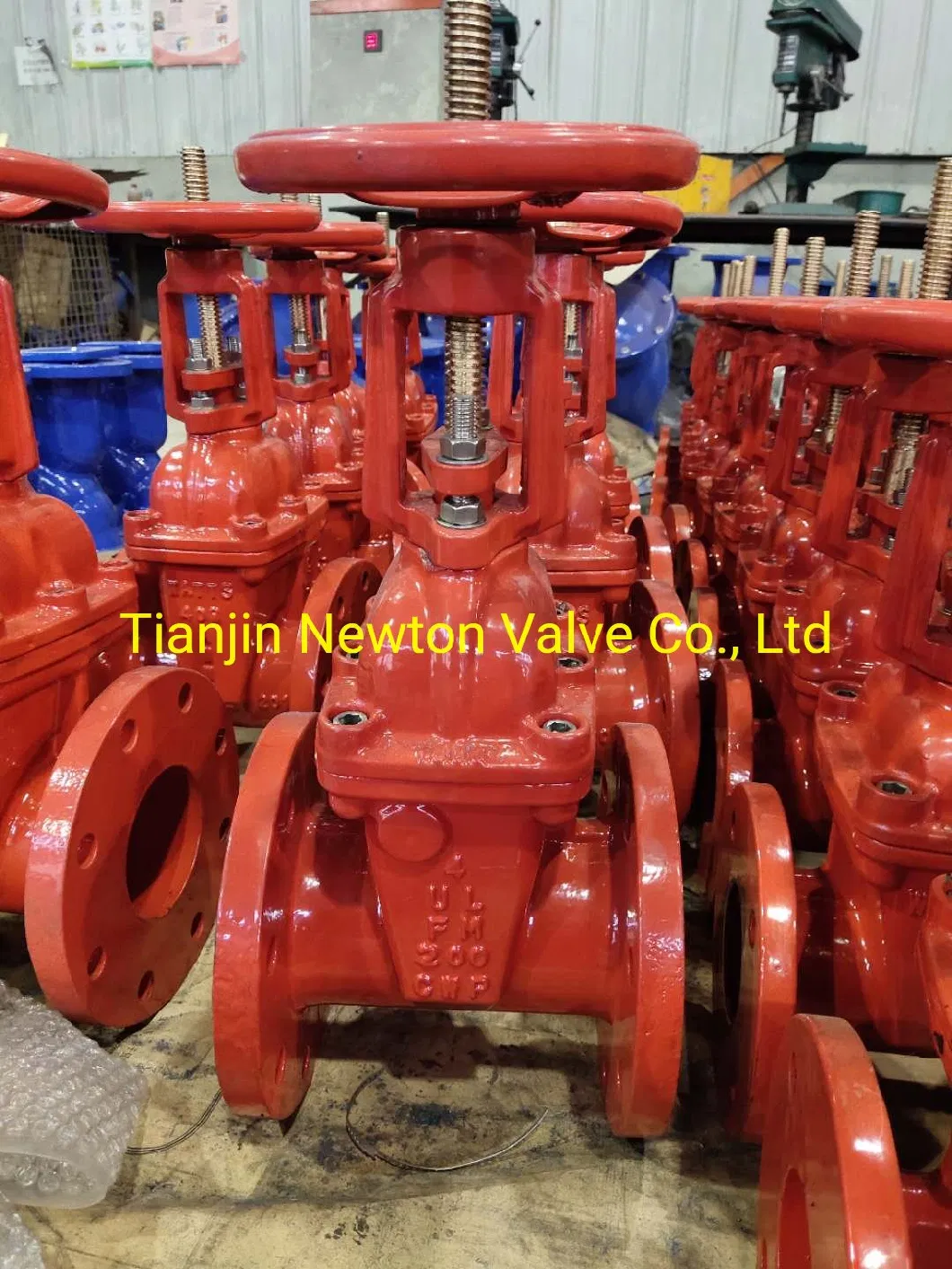 BS5150 BS5163 DIN3352 F4 F5 Awwa C515 C509 API600 API6d Ductile Cast Iron Rubber Coated Solid Wedge Gate Sluice Valve with Gearbox Operator Electric Actuator